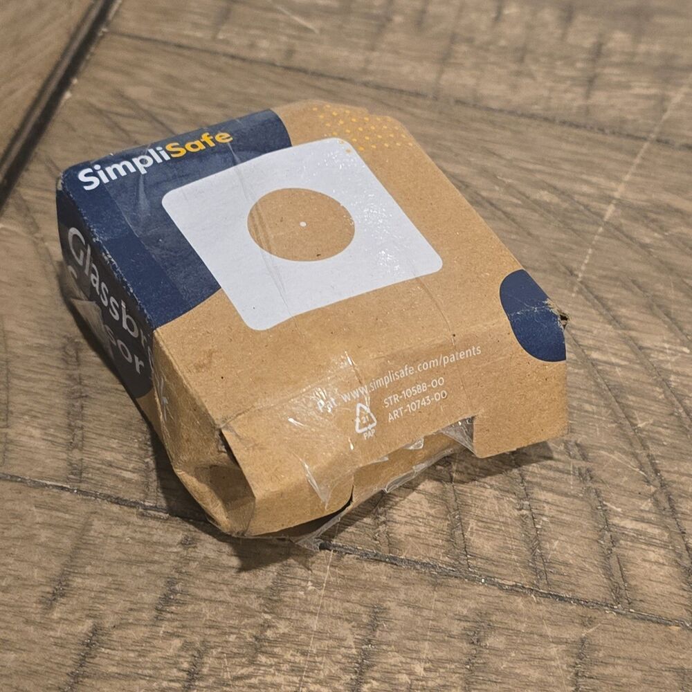 New SimpliSafe Glass Break Sensor GB3 Version, Box Shows Wear